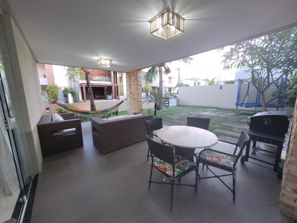 Fantastica Casa 4 Quartos Proxima A Praia Em Condominio Fechado ! Aracaju Eksteriør billede